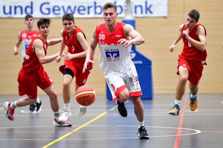 Kangaroos beenden Basketballjahr in Vilsbiburg