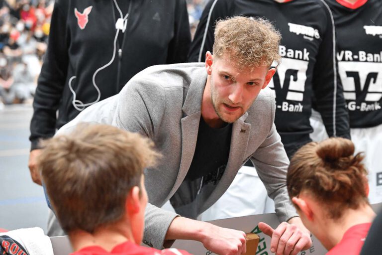 Kangaroos starten ins Play-Off Halbfinale