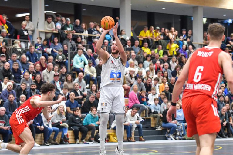 Knappe Niederlage gegen Bayern in randvoller Halle