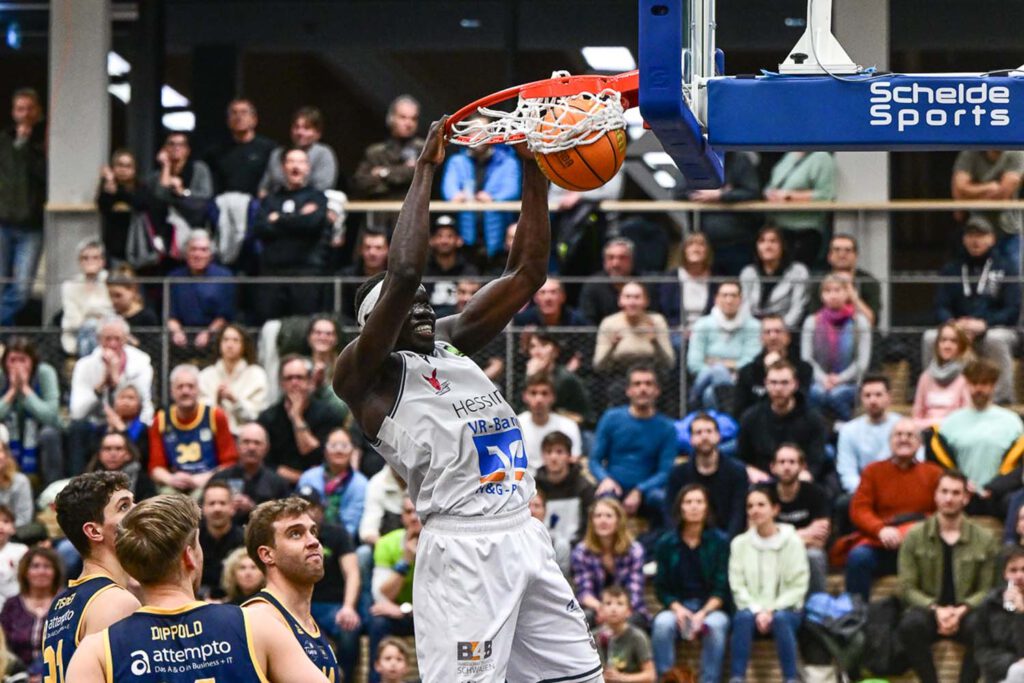 Kangaroos bezwingen in einem packenden Match Oberhaching